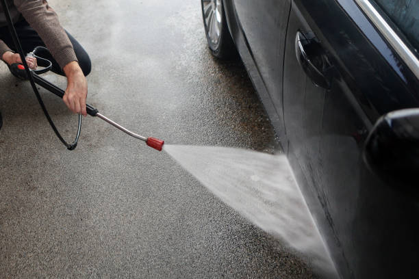 Garage Pressure Washing in Bloomingdale, FL